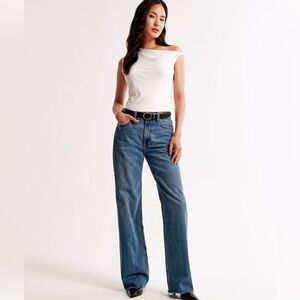 NWT Abercrombie “The Loose” High Rise Jean 25/0 R